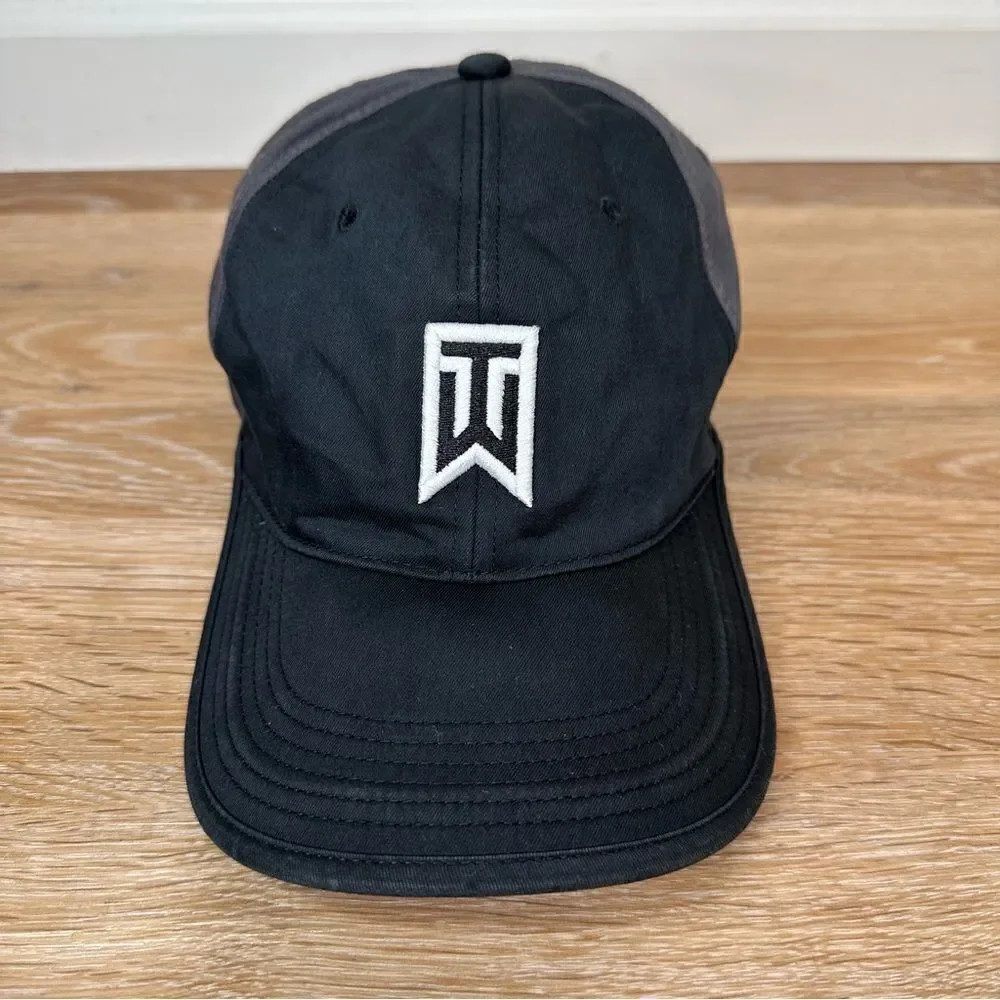Nike Golf Tiger Woods Black Gray Adjustable Hat